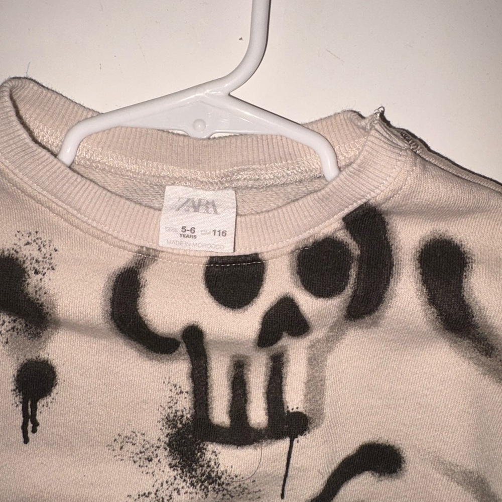 Kids Zara Beige Sweatshirt with Black Skull Design - Picture 3 of 4